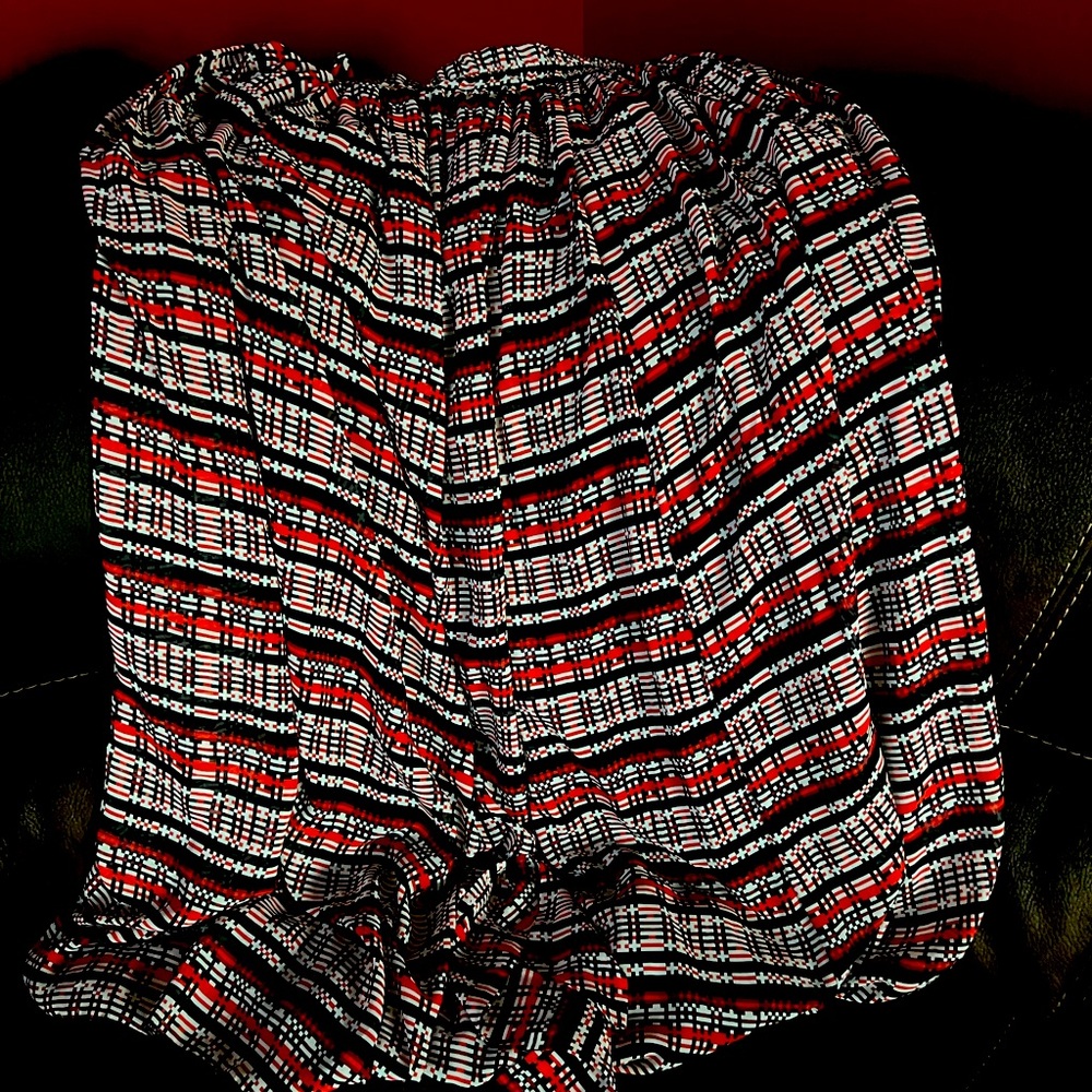 Womens plus size 2x elastic waist barely worn skirt